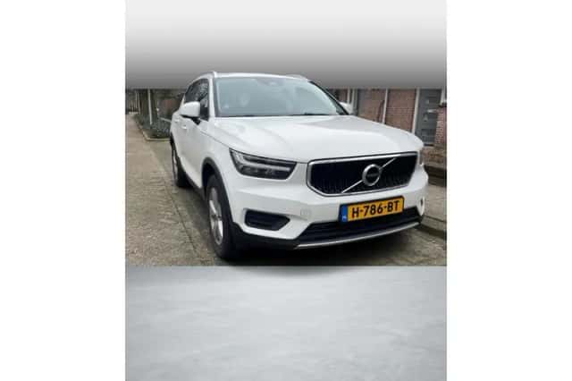 Volvo XC40 (2020) thumbnail 3