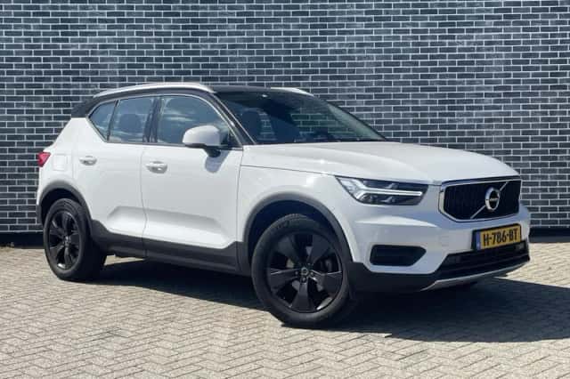 Volvo XC40 (2020) thumbnail 5