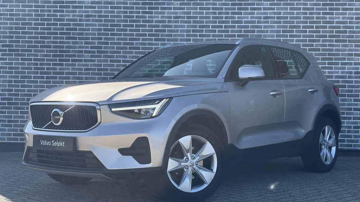 Volvo XC40 — foto 1