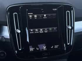 Volvo XC40 thumbnail 22