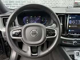 Volvo XC60 (2023) thumbnail 12