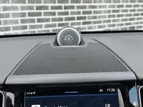 Volvo XC60 (2023) thumbnail 17