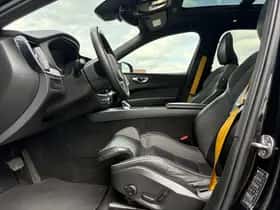 Volvo XC60 (2023) thumbnail 8