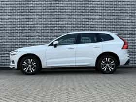 Volvo XC60 (2021) thumbnail 3