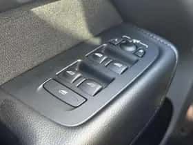Volvo XC60 thumbnail 25