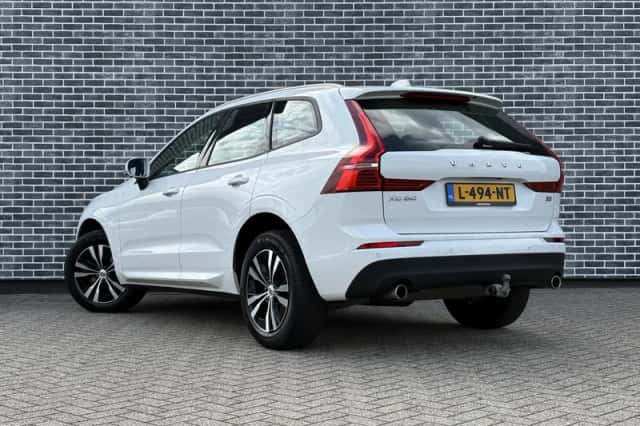 Volvo XC60 (2021) thumbnail 5
