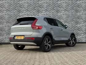 Volvo XC40 thumbnail 5