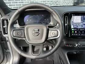 Volvo XC40 thumbnail 10