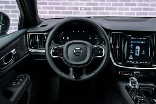 Volvo V60 (2026) thumbnail 3