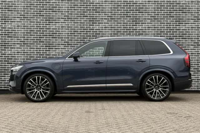 Volvo XC90 (2027) thumbnail 3