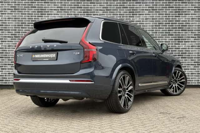 Volvo XC90 (2027) thumbnail 6