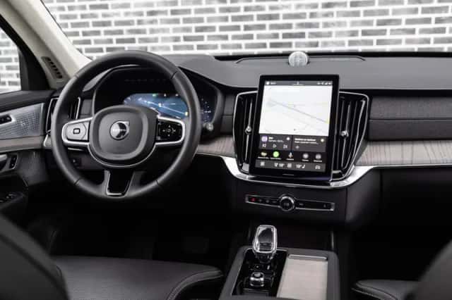 Volvo XC90 (2026) thumbnail 2
