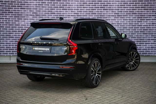 Volvo XC90 (2026) thumbnail 3