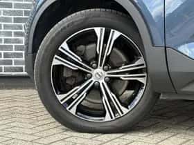 Volvo XC40 thumbnail 8