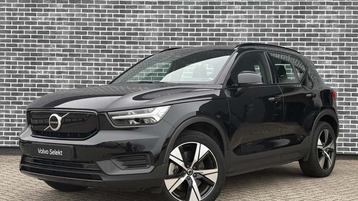 Volvo XC40 — foto 1