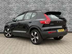 Volvo XC40 thumbnail 5
