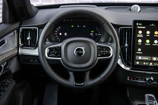 Volvo XC90 (2026) thumbnail 5