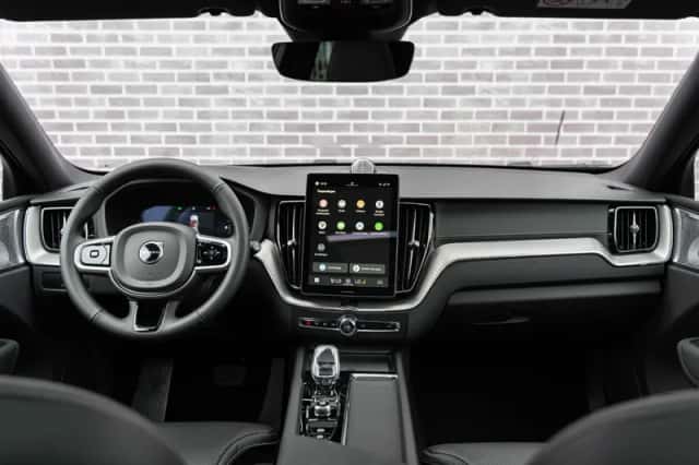 Volvo XC60 (2026) thumbnail 2