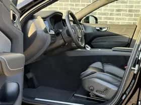 Volvo XC60 thumbnail 11