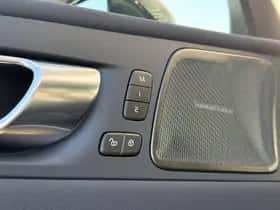 Volvo XC60 thumbnail 15