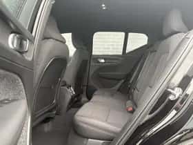 Volvo EX40 thumbnail 13