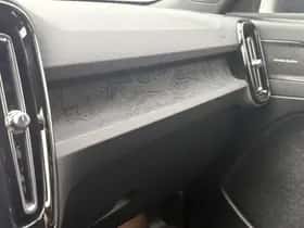 Volvo EX40 thumbnail 15