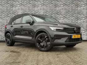 Volvo EX40 thumbnail 4