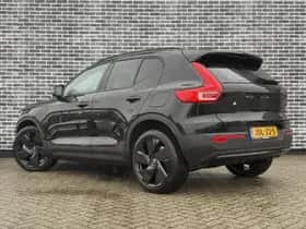 Volvo EX40 thumbnail 5