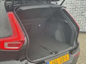 Volvo EX40 thumbnail 10