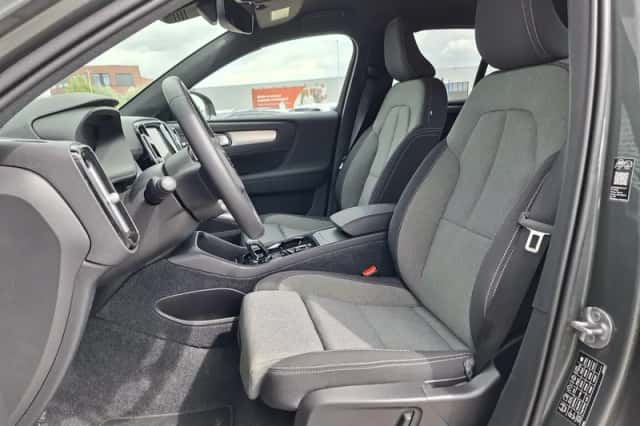 Volvo XC40 (2026) thumbnail 2