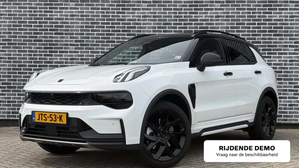 Lynk & Co 01 — foto 1