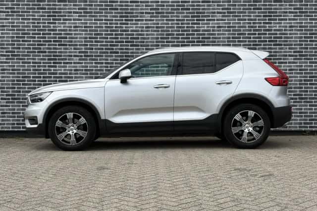 Volvo XC40 (2019) thumbnail 3
