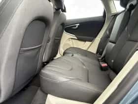 Volvo V40 (2013) thumbnail 15