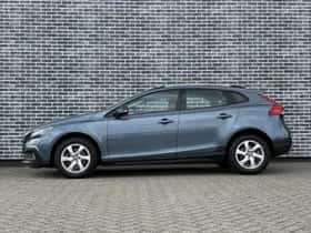 Volvo V40 (2013) thumbnail 3