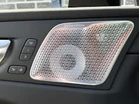 Volvo XC60 thumbnail 17