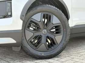 Volvo EX30 (2025) thumbnail 8