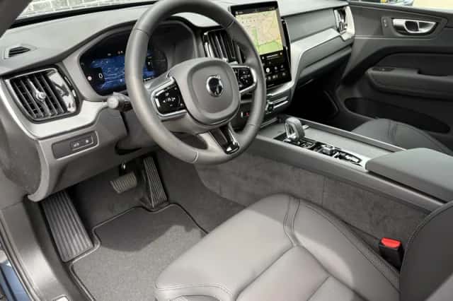 Volvo XC60 (2026) thumbnail 2