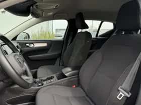 Volvo XC40 thumbnail 5