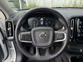 Volvo XC40 thumbnail 8