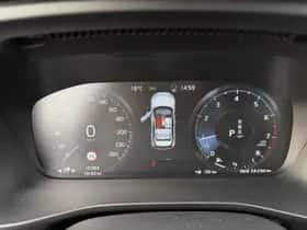 Volvo XC40 thumbnail 9