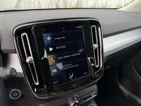 Volvo XC40 thumbnail 10