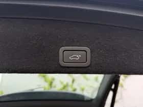 Volvo XC60 (2017) thumbnail 18