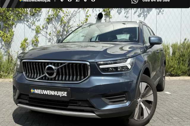 Volvo XC40 (2022) thumbnail 1