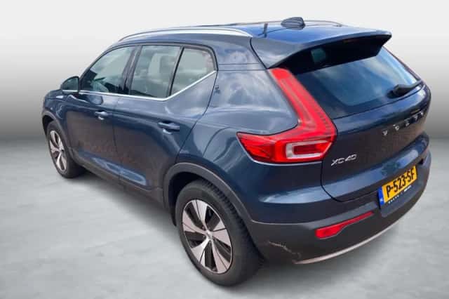 Volvo XC40 (2022) thumbnail 4