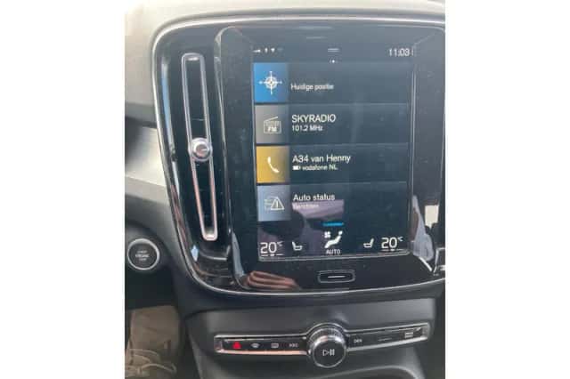 Volvo XC40 (2022) thumbnail 6