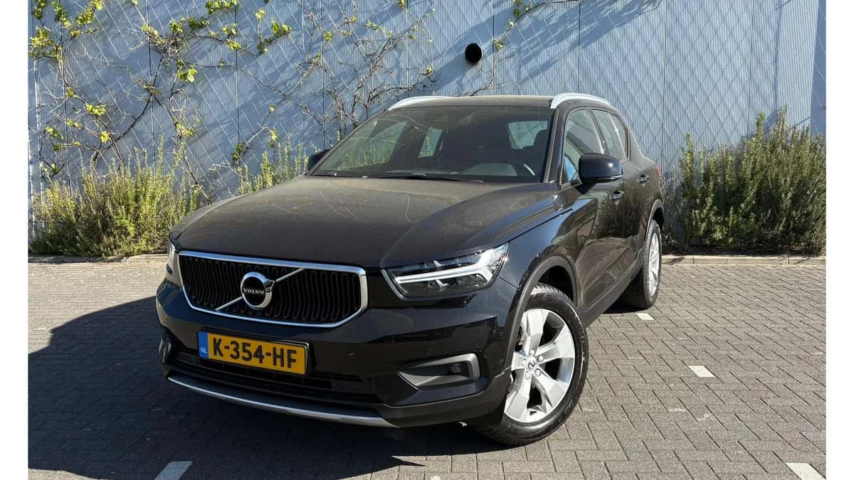 Volvo XC40 — foto 1