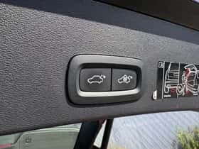 Volvo XC40 thumbnail 17