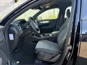 Volvo XC40 thumbnail 5
