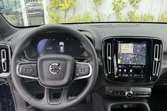 Volvo EX40 (2026) thumbnail 5