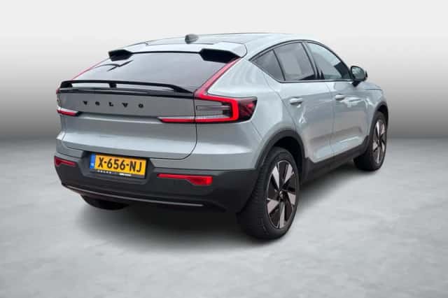 Volvo C40 (2024) thumbnail 2